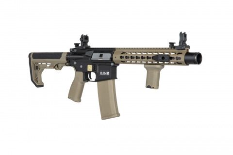 Specna Arms RRA SA-E07 EDGE&trade; Carbine w/Light Ops Stock / Half Tan